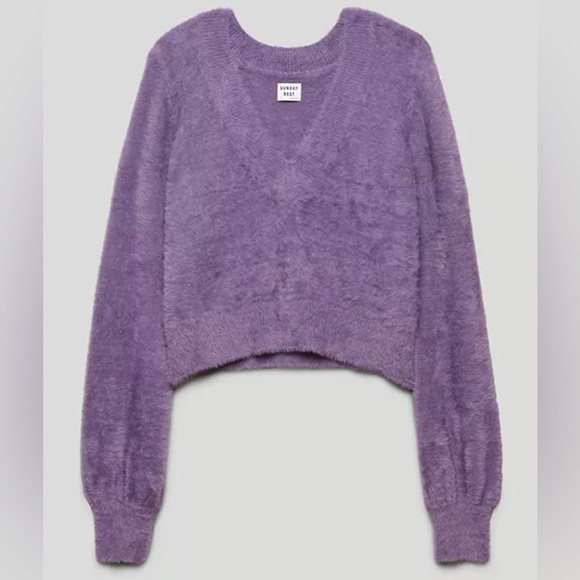 Aritzia Sunday Best Kitten V Neck Sweater in Violet haze size XS cozy Fuzzy-Knit - Picture 1 of 8